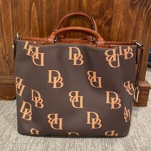 Dooney & Bourke Large Barlow Handbag
